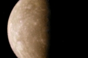 Столкновение с астероидом затормозило и развернуло Меркурий