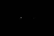 Земля и Луна - вид из камер межпланетной станции "Юнона" (Juno)