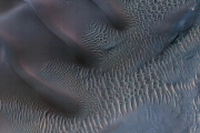 Ажурная работа марсианского ветра: опубликована ещё одна изумительная фотография