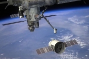 Первый в истории старт частного космического корабля к МКС намечен на 30 апреля