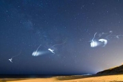 Загадочные перья в ночном небе подняли переполох в США