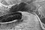 Кто построил Великую Китайскую стену? 