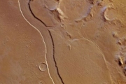 Откуда взялись реки на Марсе и куда они пропали?